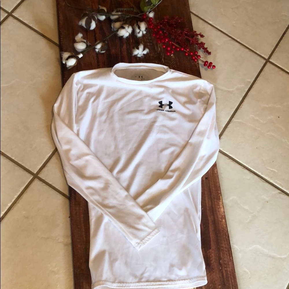 White under armour top